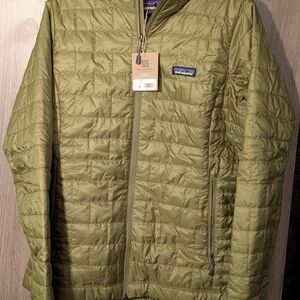 Patagonia Women's Jacket in Olive